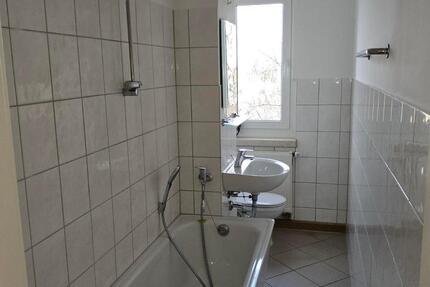 Wohnung An der Schmücke - 3 Zimmer, 59 m&sup2;, 350&euro; | Angebot:23530079