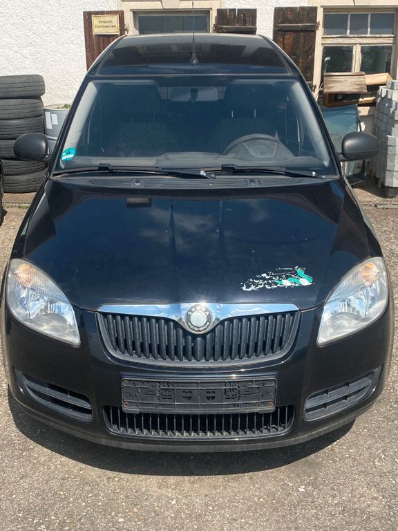 Skoda Praktik 112.669 km 2.499 € Ellwangen 88430