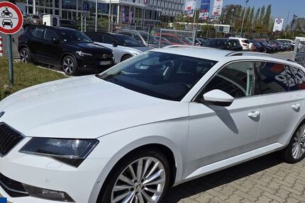 Skoda Superb 150.754 km 17.699 &euro; Wolfsburg 38446