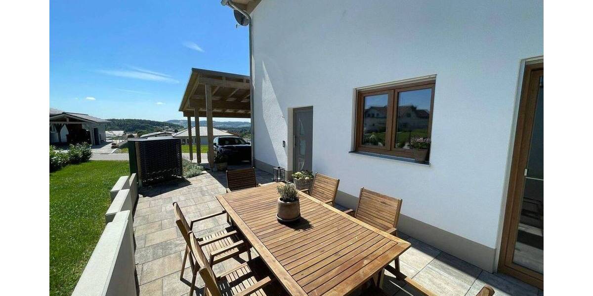 Schöne Doppelhaushälfte naturnah und ruhig mit kleinem Garten 4 zimmer