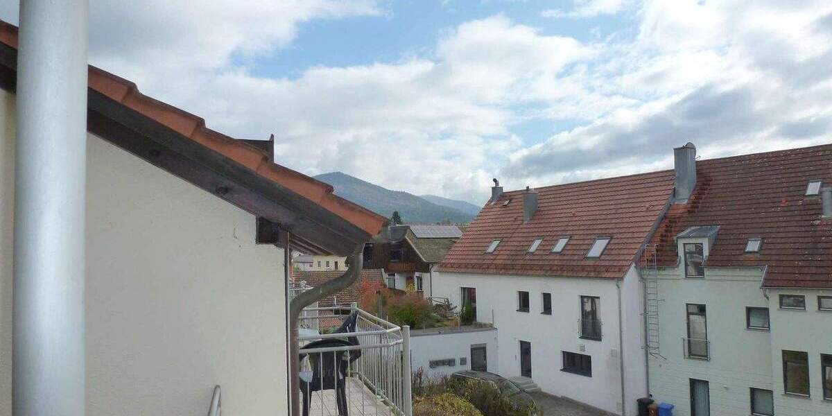 Etagenwohnung Bad Kötzting Kötzting - 3 Zimmer, 90 m&sup2;, 315.000&euro; | Angebot:25773086