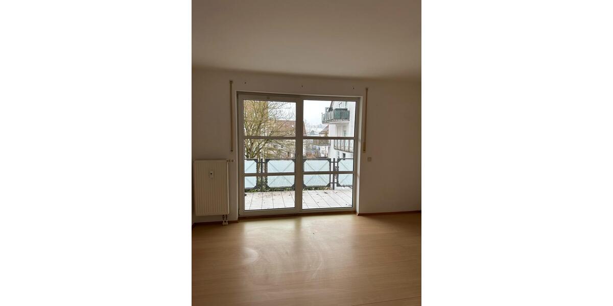 Etagenwohnung Bad Abbach - 2 Zimmer, 61 m&sup2;, 680&euro; | Angebot:24652035