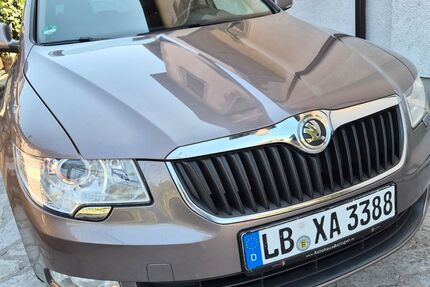 Skoda Superb 186.455 km 7.600 &euro; Möglingen 71696