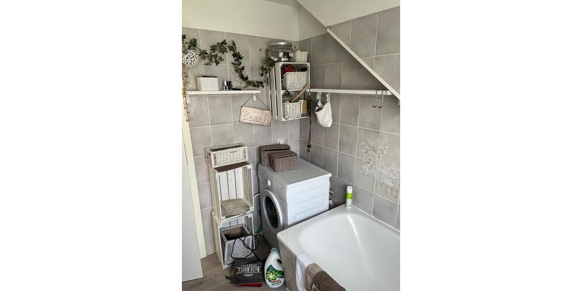 Dachgeschoßwohnung Barmstedt - 3 Zimmer, 64 m&sup2;, 900&euro; | Angebot:26652142