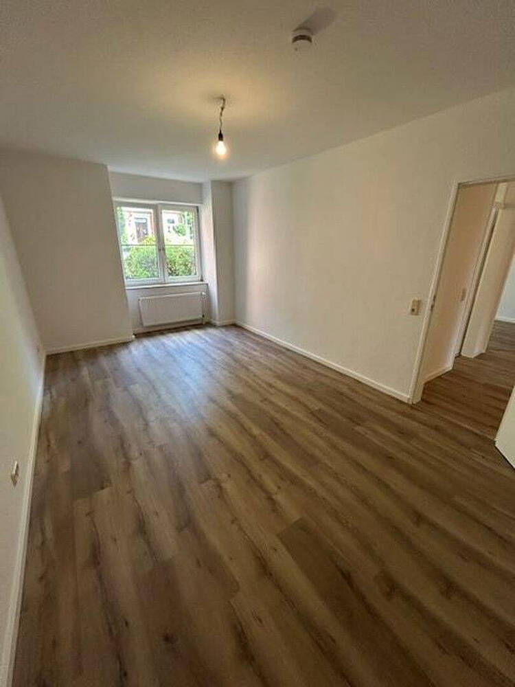 Traumhafte, renovierte 3 Zi Wohnung mit Wesersicht & neue EBK
