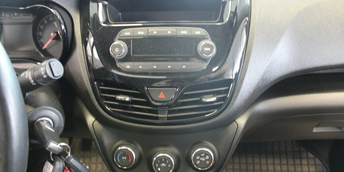 Opel Karl 1.0 Rocks 43.388 km 9.980 &euro; Euskirchen 53881