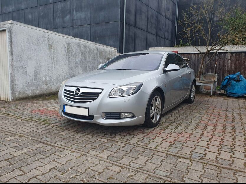 Opel Insignia 216.845 km 3.999 € Massing 84323