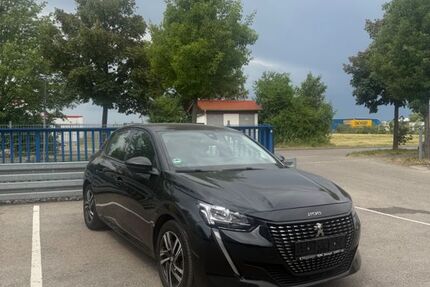Peugeot 208 133.000 km 9.499 &euro; Memmingen 87700