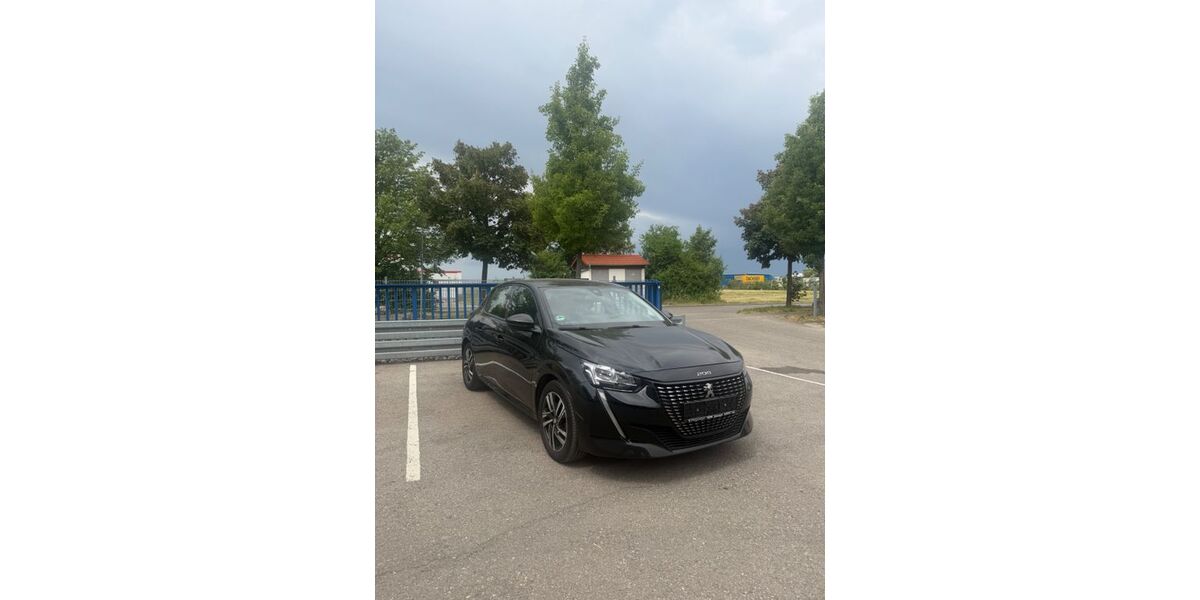 Peugeot 208 133.000 km 9.499 &euro; Memmingen 87700