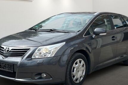 Toyota Avensis 158.310 km 5.499 &euro; Berlin 12681