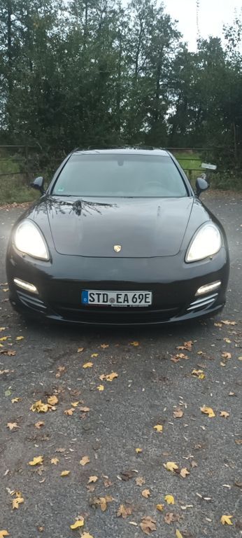 Porsche Panamera 199.950 km 14.999 € STADE 21680
