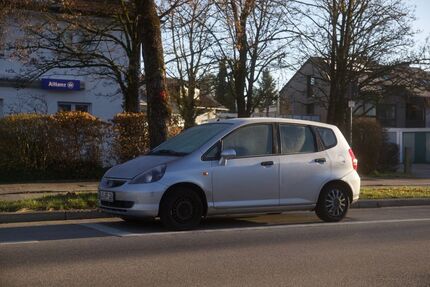 Honda Jazz 261.000 km 1.100 &euro; Haar 85540