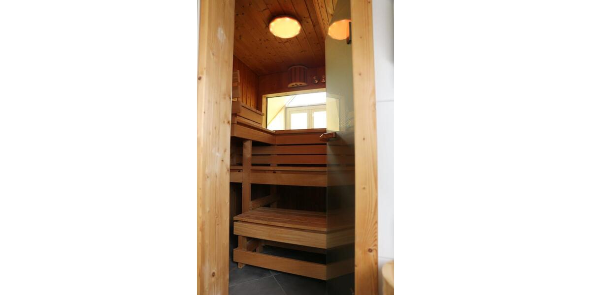 Reihenhaus Apolda - 9 Zimmer, 200 m&sup2;, 375.000&euro; | Angebot:22986914