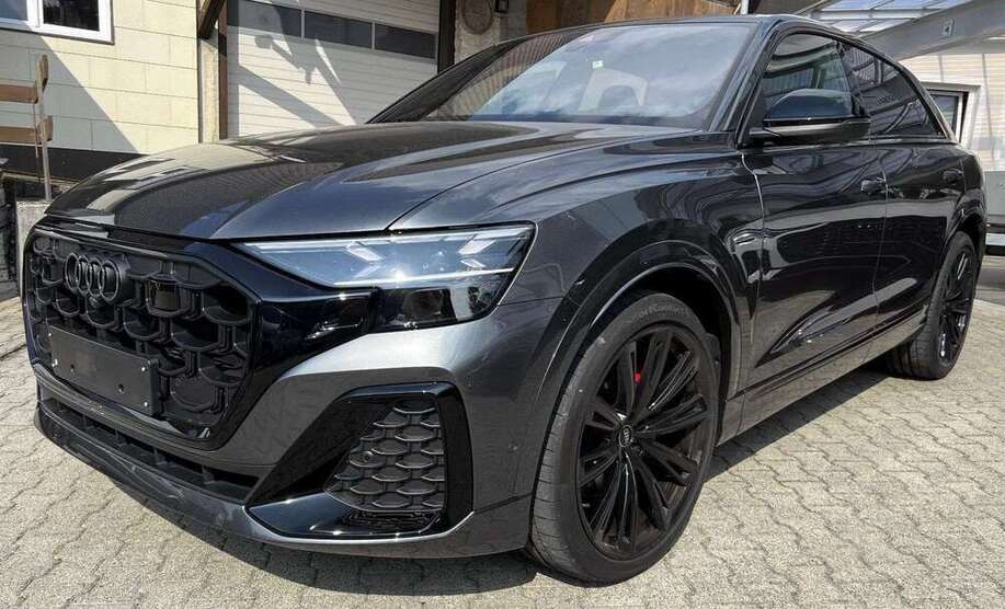 Audi Q8 22.902 km 87.346 € Ulm 89079