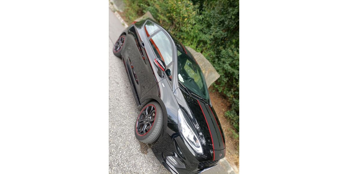 Ford Fiesta 95.000 km 9.900 &euro; Regensburg 93049
