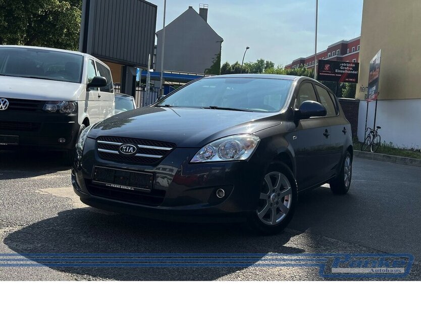 Kia Ceed 1.6 EX*SchiebeD*SHZ*Klima*Teilleder*PDC* 123.801 km 3.990 € Berlin 13187