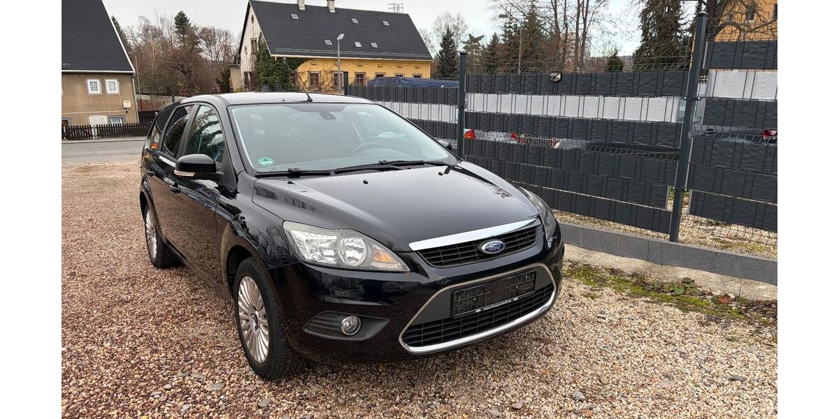 Ford Focus 174.000 km 2.999 € Chemnitz 09114