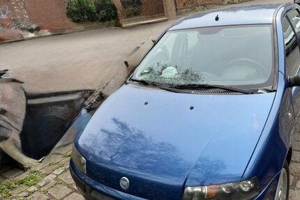 Fiat Punto 165.972 km 1.000 &euro; Lauffen 74348
