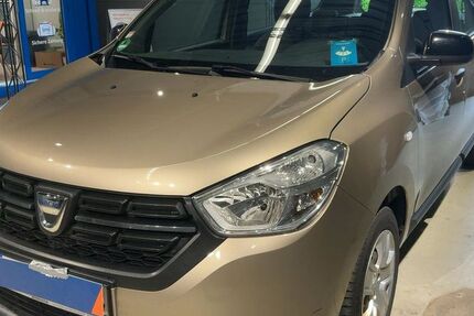 Dacia Lodgy 142.400 km 9.890 € Erfurt 99092