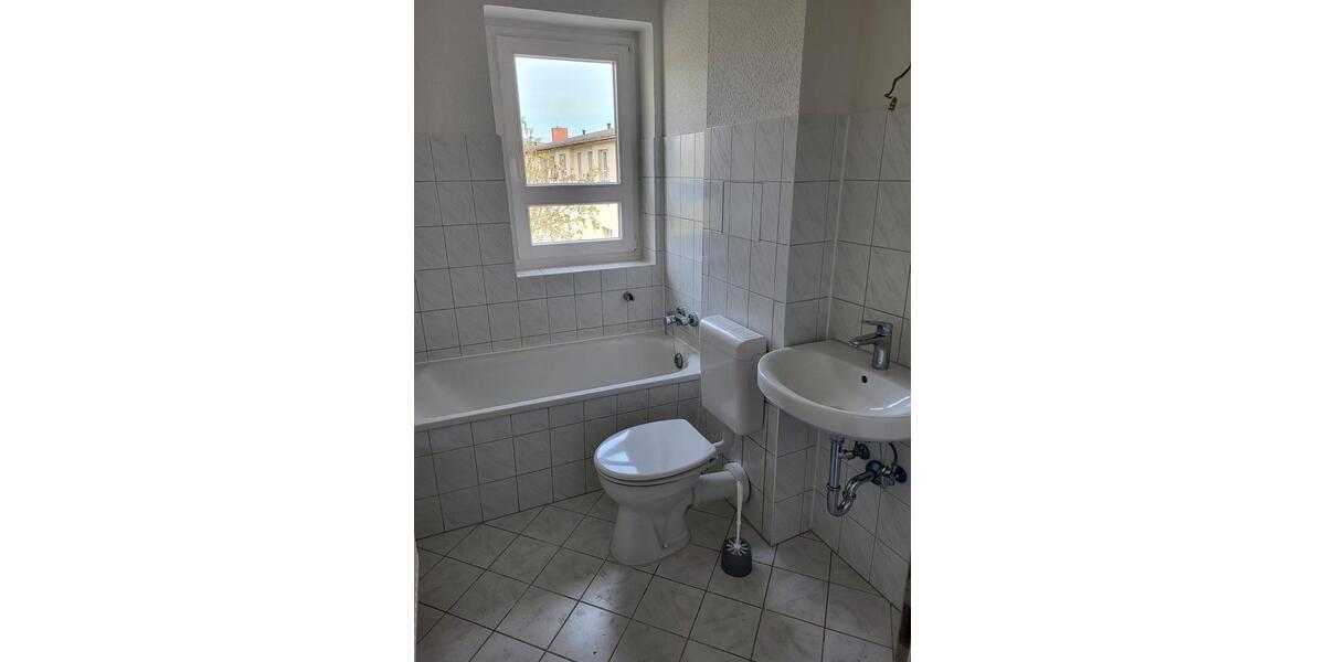 Etagenwohnung Rathenow - 3 Zimmer, 48 m&sup2;, 286&euro; | Angebot:26338913