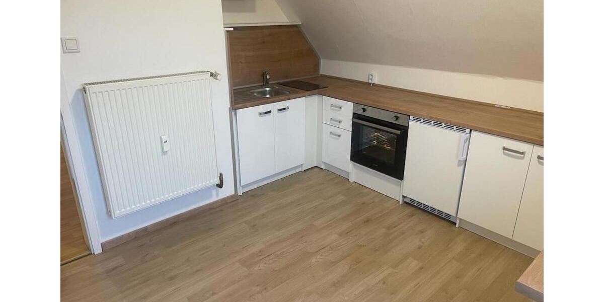 Dachgeschoßwohnung Weiden in der Oberpfalz - 1 Zimmer, 45 m&sup2;, 490&euro; | Angebot:25181712