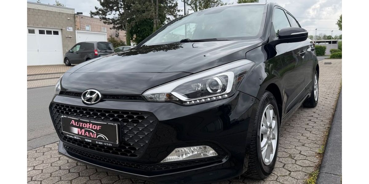 Hyundai i20 93.543 km 7.990 &euro; Troisdorf 53842