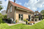Zentrumsnah gelegen - Modern ausgestattetes Einfamilienhaus mit Garten und Stellplatz in 2. Reihe