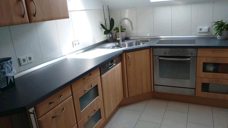 Dachgeschoßwohnung Zülpich - 3 Zimmer, 86 m&sup2;, 700&euro; | Angebot:25894285