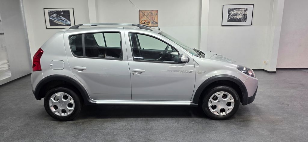 Dacia Sandero 74.000 km 4.990 &euro; Asperg/Ludwigsburg bei Stuttgart 71679