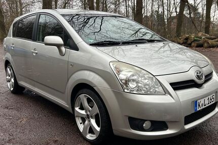 Toyota Corolla Verso 141.000 km 4.400 &euro; Köln 50735