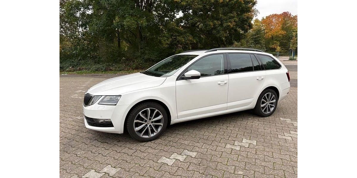 Skoda Octavia 104.000 km 15.600 &euro; Dresden 01169