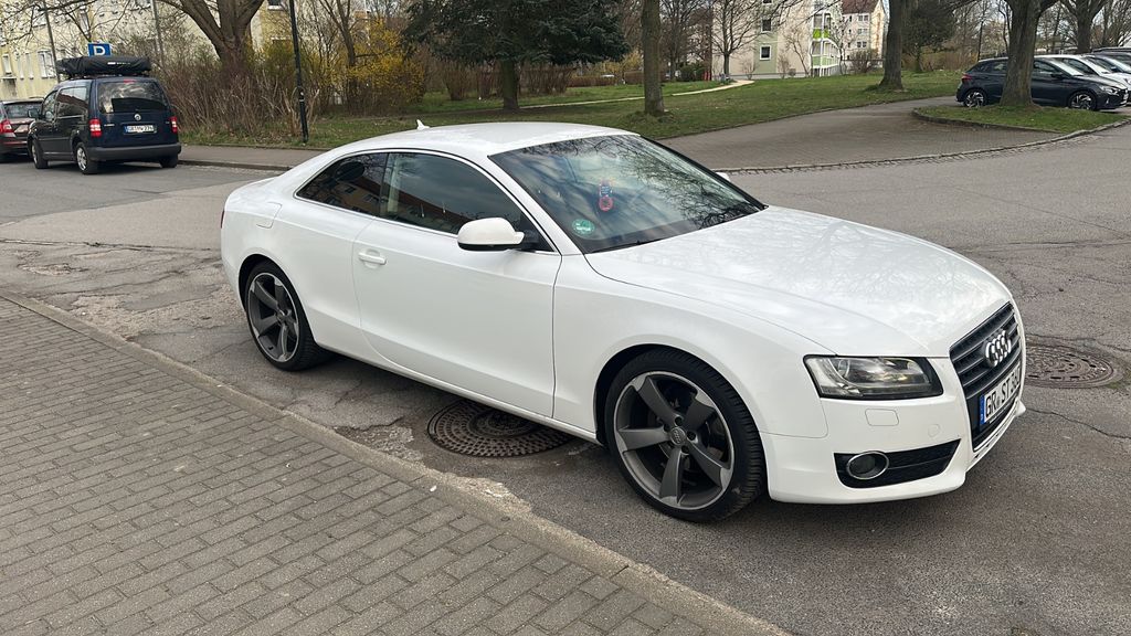 Audi A5 306.000 km 8.200 &euro; Görlitz 02827
