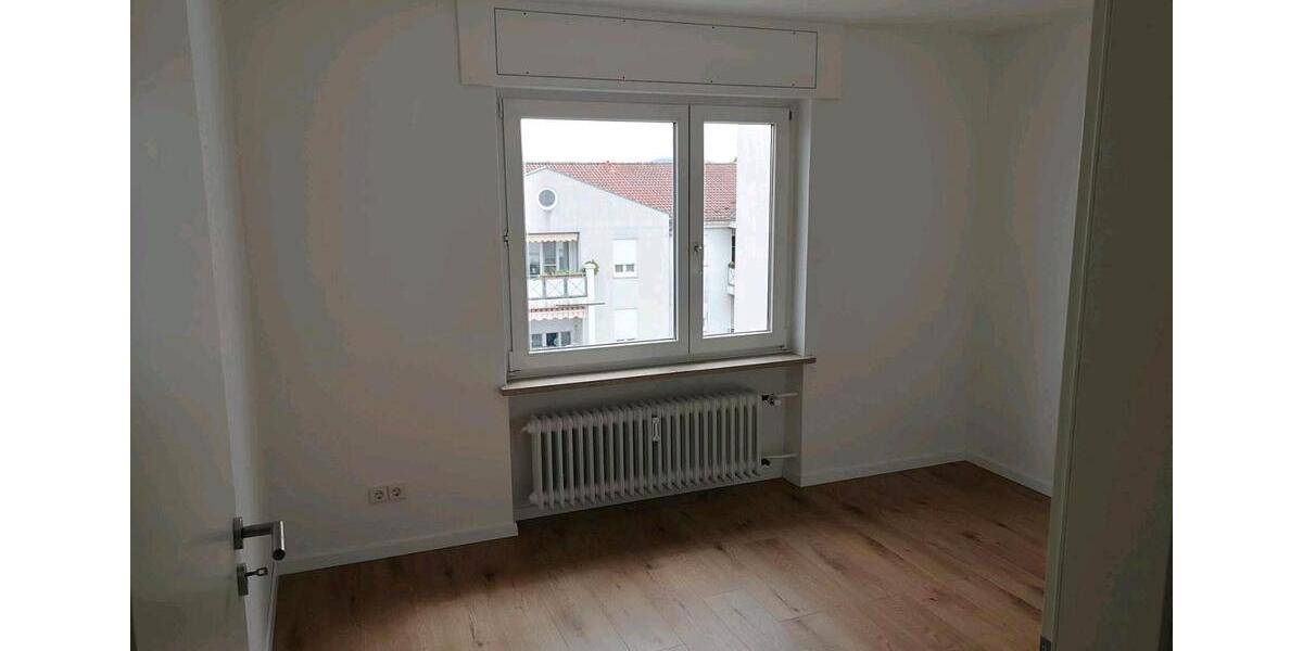 Etagenwohnung Rheinfelden (Baden) - 3.5 Zimmer, 87 m&sup2;, 300.000&euro; | Angebot:26975545