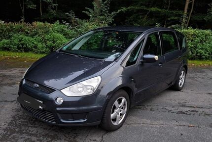 Ford S-Max 271.800 km 2.300 &euro; Schieder 32816
