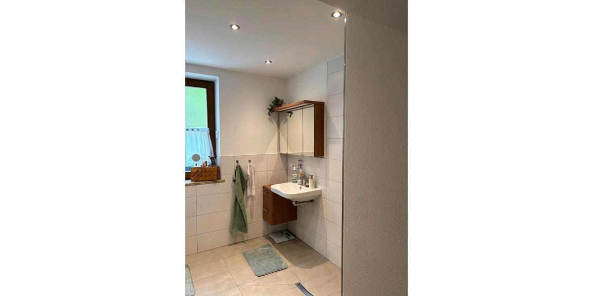 Erdgeschoßwohnung Wegscheid - 3 Zimmer, 100 m&sup2;, 560&euro; | Angebot:26600558