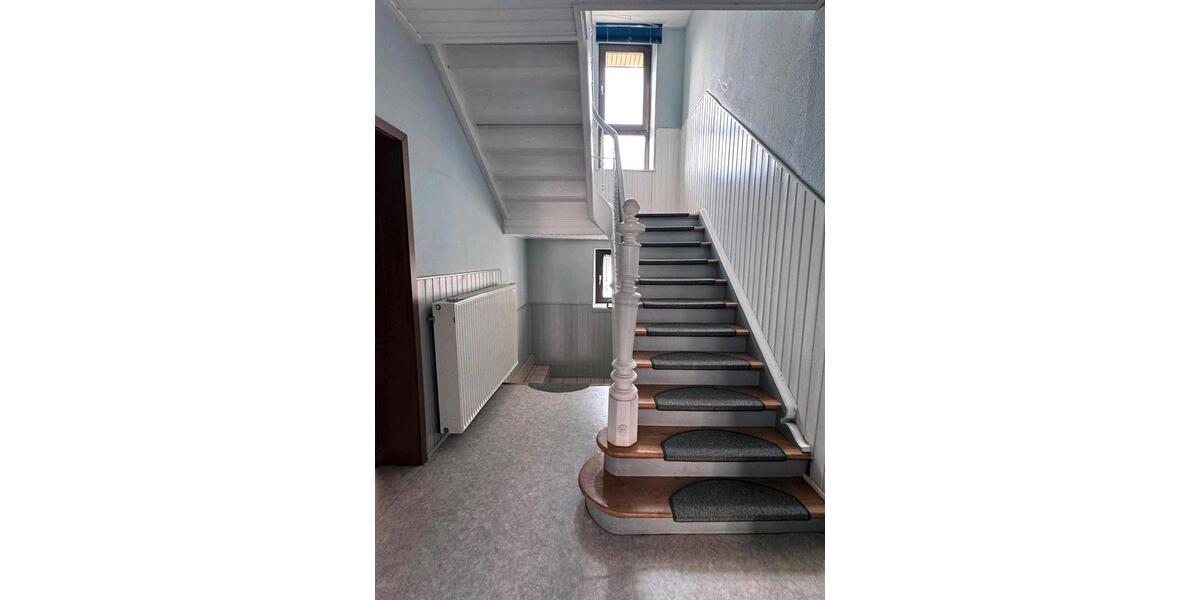 Etagenwohnung Sankt Ingbert - 2 Zimmer, 74 m&sup2;, 720&euro; | Angebot:25543037