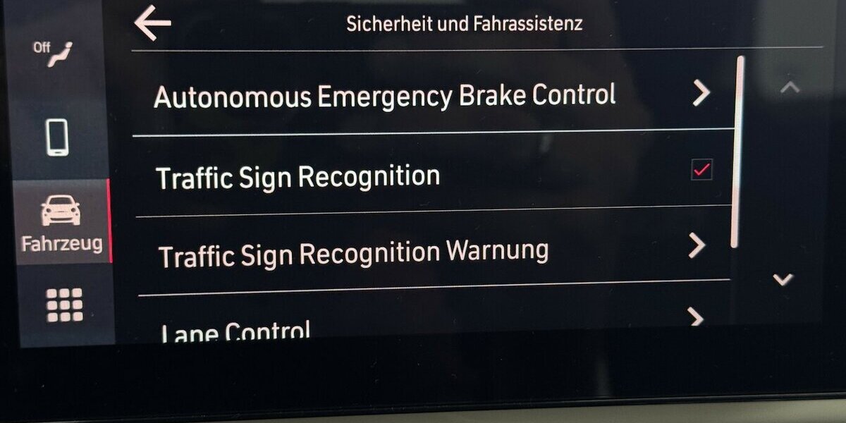 Fiat 500e Action CarPlay Android Automatik 1.Hand 32.900 km 11.570 &euro; Lich 35423