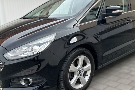 Ford S-Max 135.000 km 12.900 &euro; Nürnberg 90431