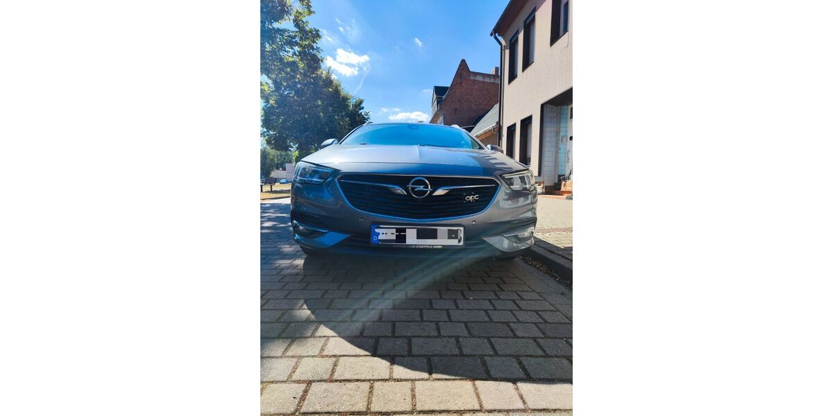 Opel Insignia 93.000 km 19.100 &euro; Güsten 39439