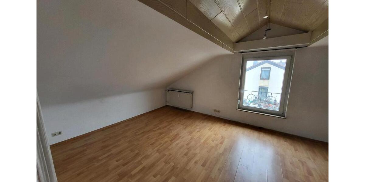 Dachgeschoßwohnung Malsch - 2 Zimmer, 35 m&sup2;, 90.000&euro; | Angebot:24795811