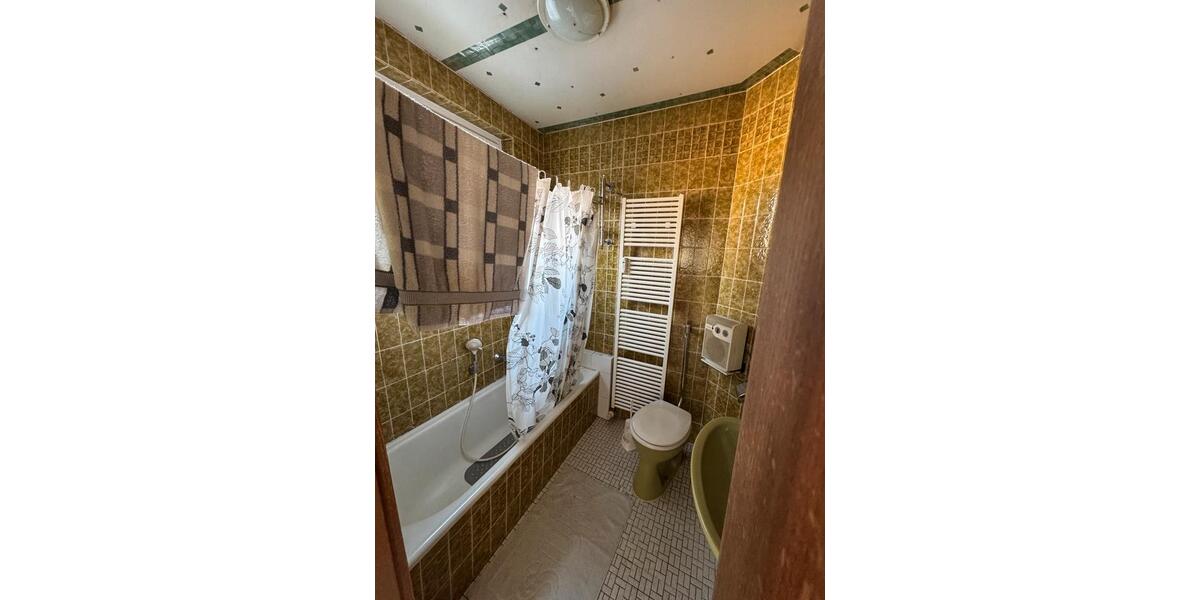 Mehrfamilienhaus, Wohnhaus Neunkirchen - 7 Zimmer, 175 m&sup2;, 200.000&euro; | Angebot:27027318