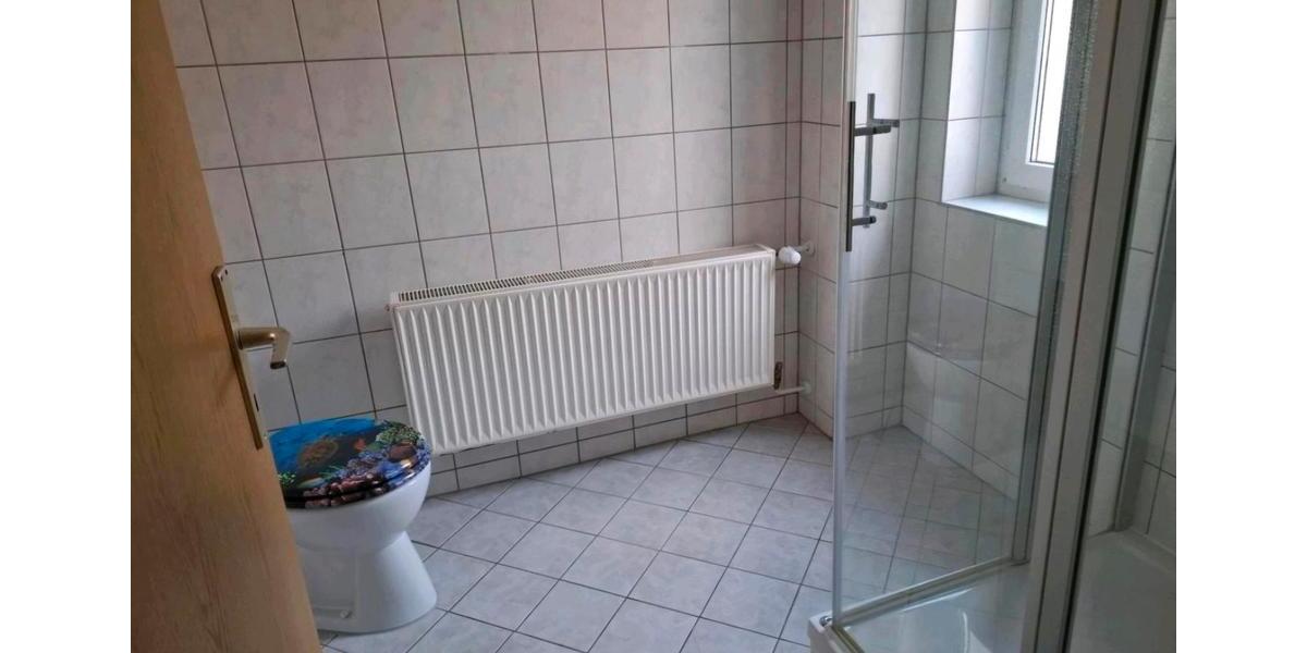Einfamilienhaus Neuzelle - 3 Zimmer, 120 m&sup2;, 600&euro; | Angebot:25393597