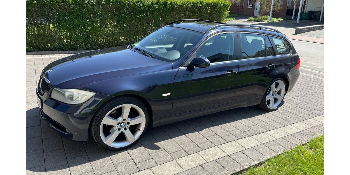 BMW 320 328.660 km 2.950 &euro; Brakel 33034