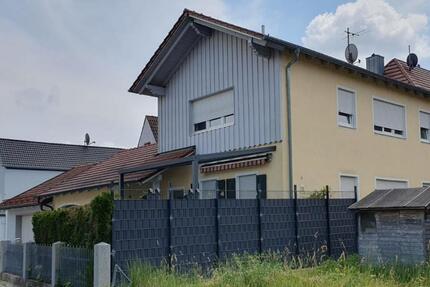 ZU VERMIETEN: DHH in ruhiger Lage Eichendorf 3.5 zimmer