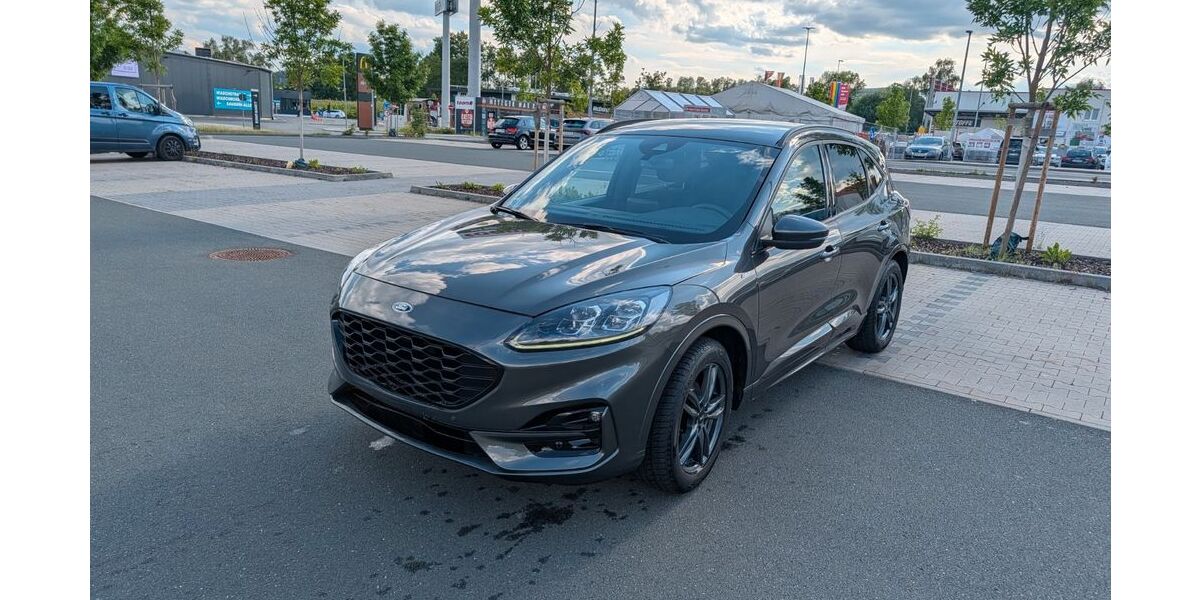 Ford Kuga 24.073 km 23.900 &euro; Hof 95028