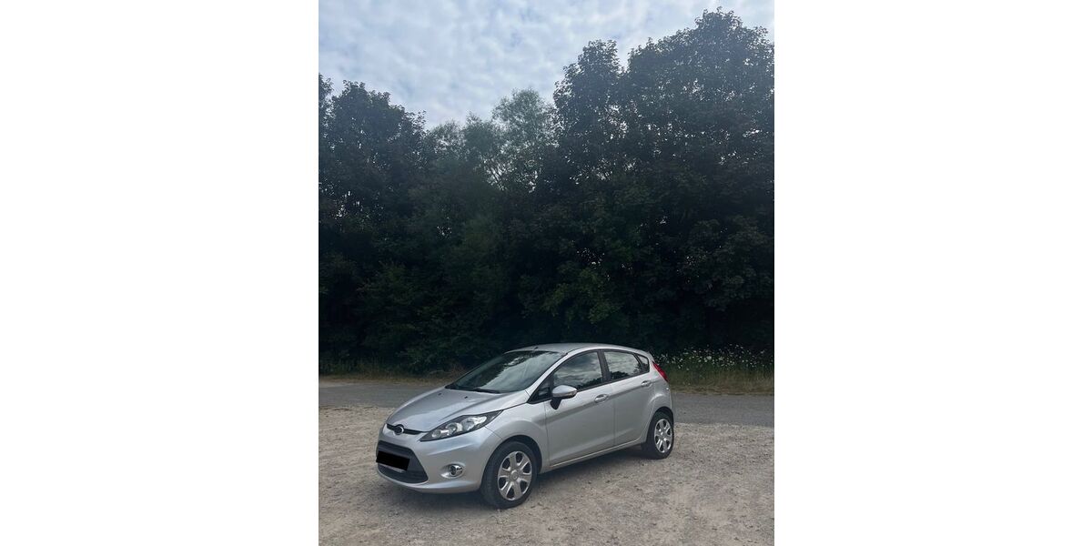 Ford Fiesta 115.000 km 4.500 &euro; Lennestadt 57368