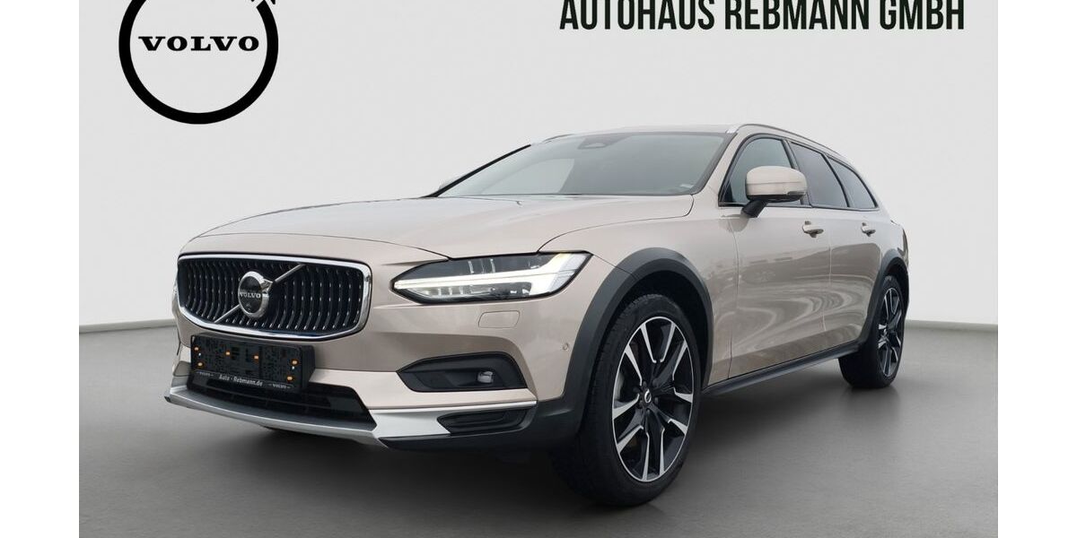 Volvo V90 Cross Country 65.450 km 48.000 &euro; Salzatal OT Bennstedt 06198
