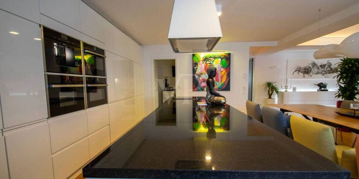 Etagenwohnung Suhl - 4 Zimmer, 184 m&sup2;, 399.000&euro; | Angebot:25742632