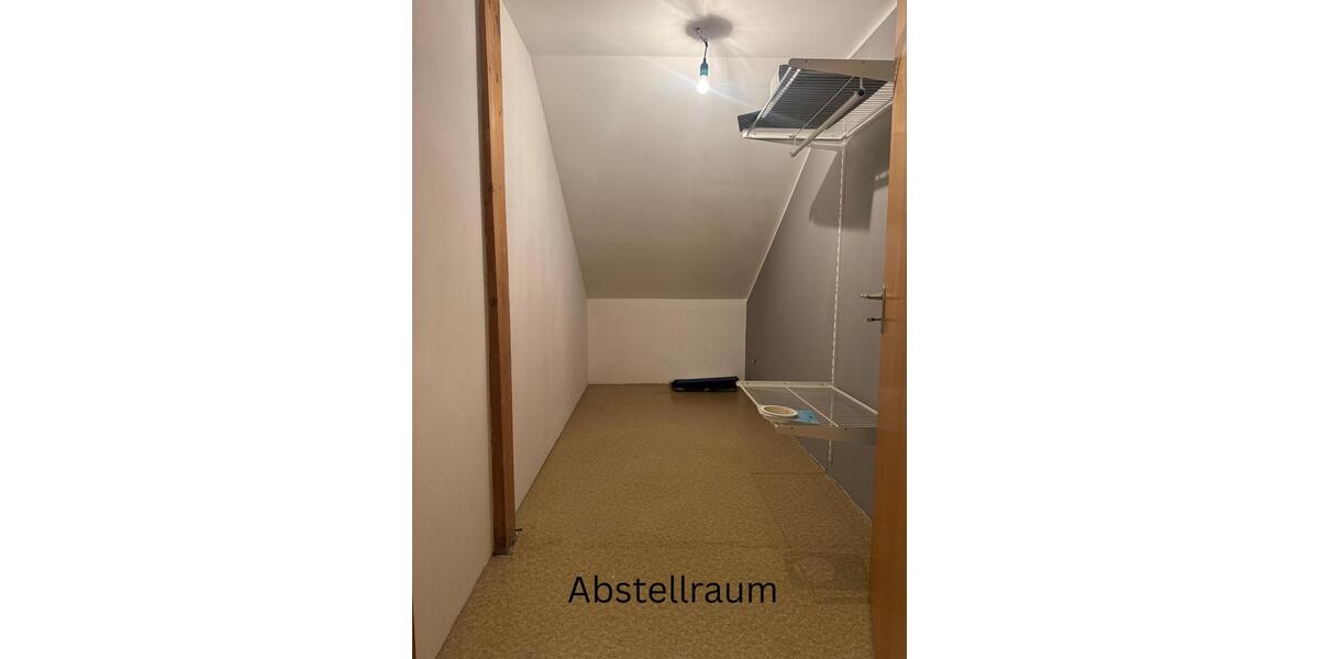 Dachgeschoßwohnung Ludwigshafen am Rhein Ludwigshafen-Oggersheim - 2.5 Zimmer, 70 m&sup2;, 800&euro; | Angebot:25614307