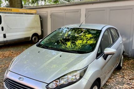 Ford Fiesta 117.000 km 4.100 &euro; Karlsruhe 76133